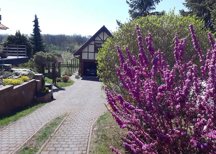 Ferienwohnung Zur Saaleaue